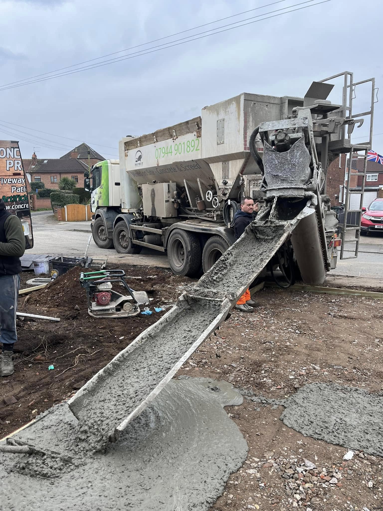 We mix all our concrete using top-grade materials to meet the demands of both residential and commercial work.
